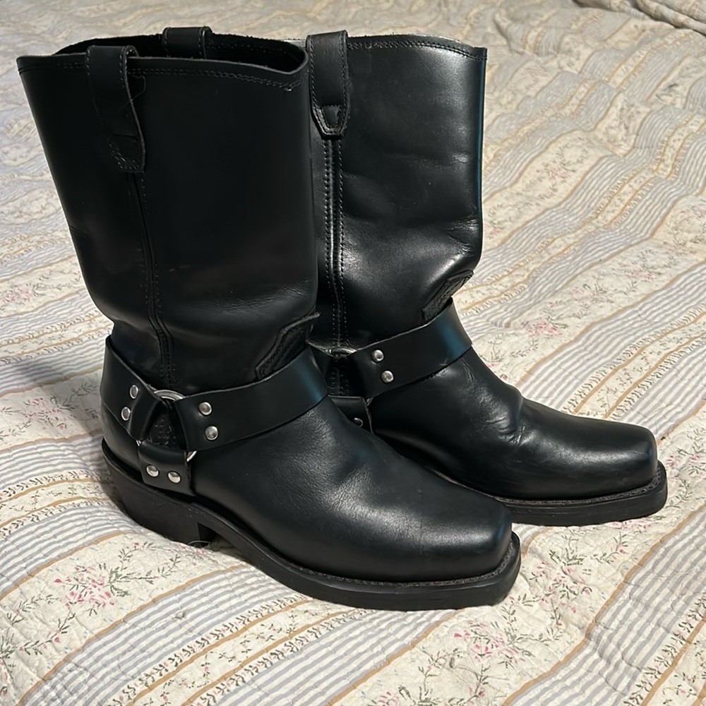 Dingo harness boots EUC